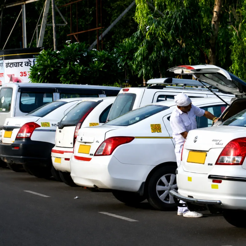 Professional cab fleet for Dehradun to Delhi taxi service with clean commercial vehicles and experienced drivers by DoonCab